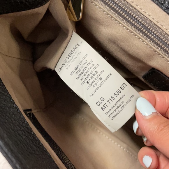 Versace Medusa Chain Crossbody - Picture 5 of 7